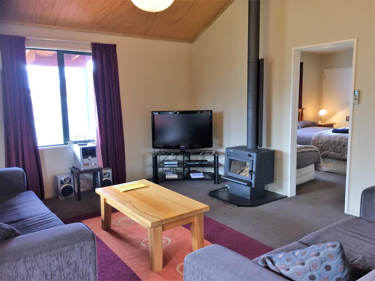 Cedar Chalets And Barkers Lodge Methven Esterno foto