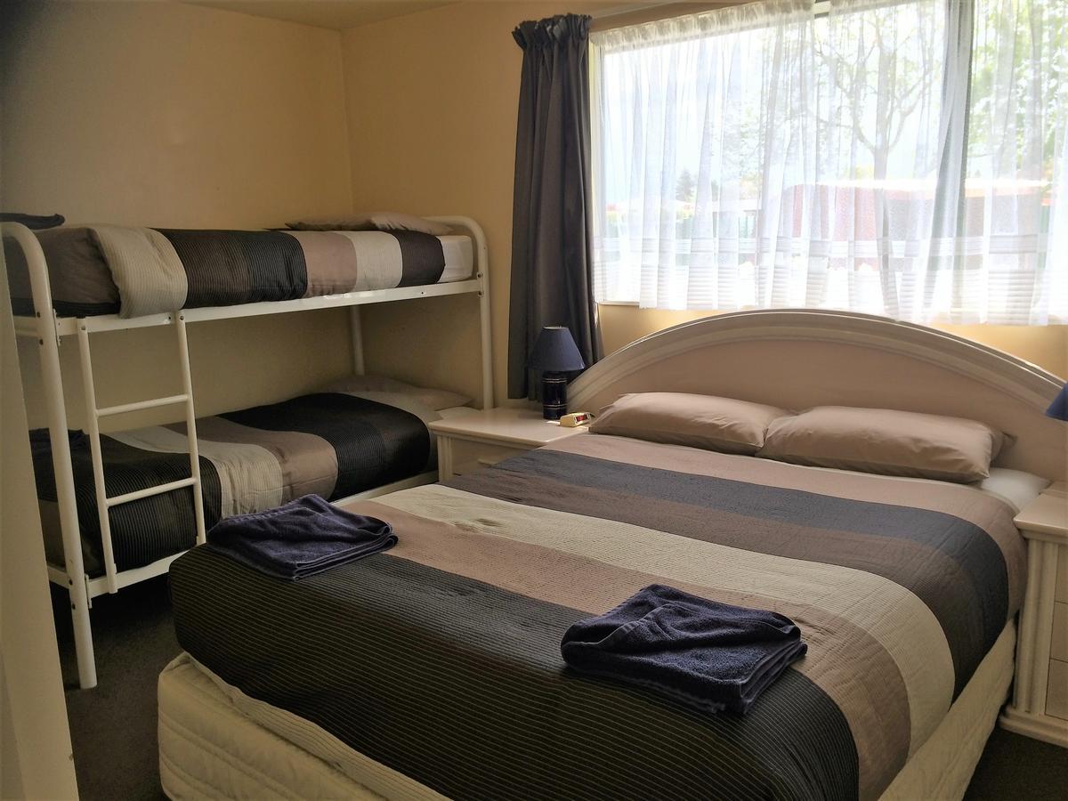 Cedar Chalets And Barkers Lodge Methven Esterno foto